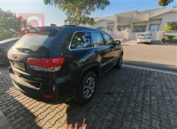 جیپ گراند شیرۆکی